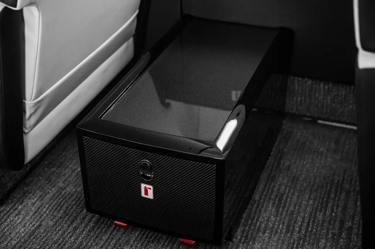 MCLAREN N902AG detail 2